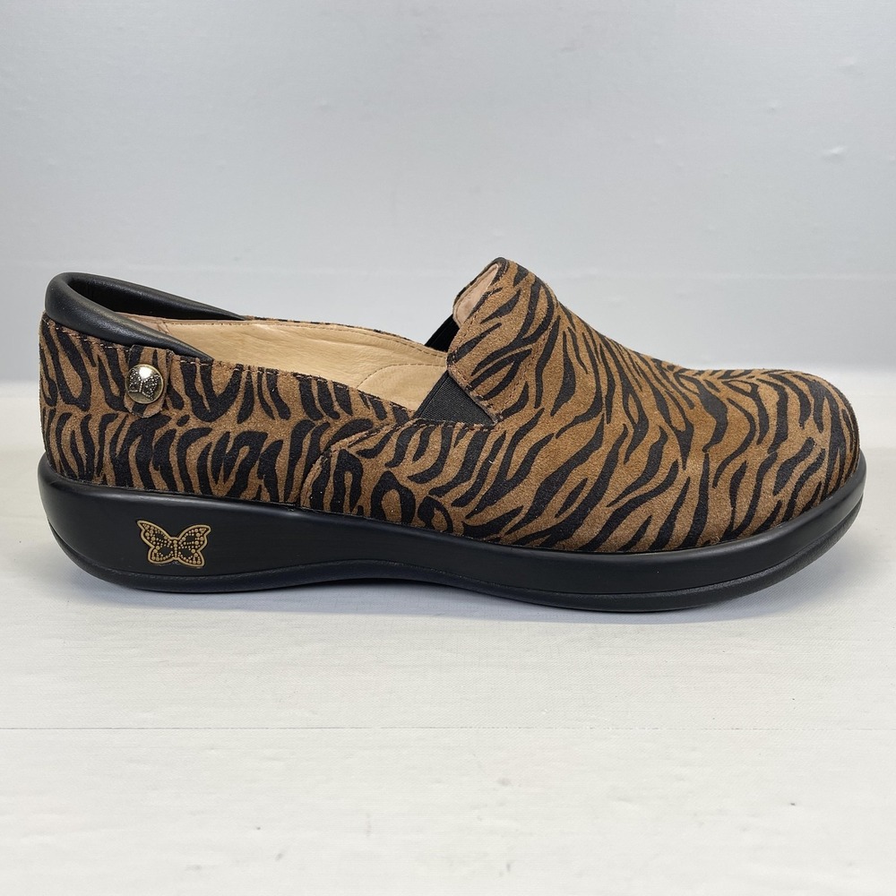 Alegria Keli Shoes Womens Size 9.5 Brown Suede Animal Slip On Comfort Clogs